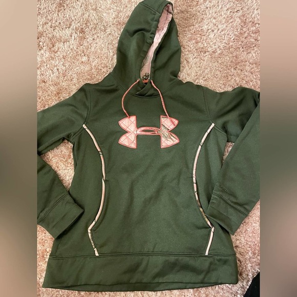 Under Armour Tops - NWOT Under Armour Green and Pink Camouflage Hoodie